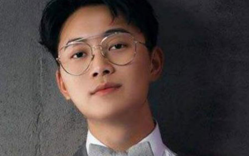 《离人愁》尤克里里谱弹唱版 F调附前奏_小小凤工作室编配_李袁杰