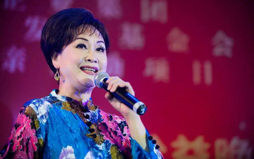 《我和我的祖国》尤克里里谱弹唱版 C调和弦谱_白熊音乐编配_李谷一