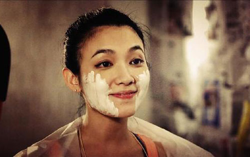 《氧气》尤克里里谱弹唱版 F调和弦谱_ukulelecn编配_范晓萱