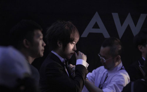 《一半人生》尤克里里谱弹唱版 F调附前奏_音乐地带编配_阿信