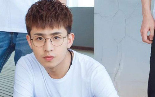 《周杰伦》克克里里谱弹唱版 A调男生版_小小凤工作室编配_沈以诚