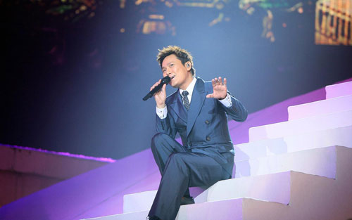 《致光阴》尤克里里谱弹唱版 C调和弦谱_小小凤工作室编配_张信哲