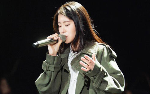 《下一秒》尤克里里谱指弹版 G调六线谱_精选版_张碧晨