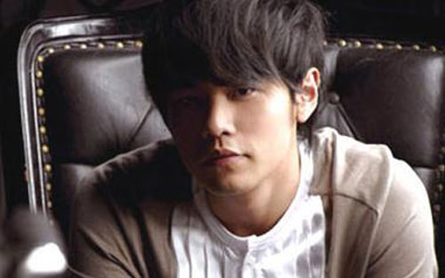 《世界末日》尤克里里谱弹唱版 G调附前奏_瞄了个艺编配_周杰伦