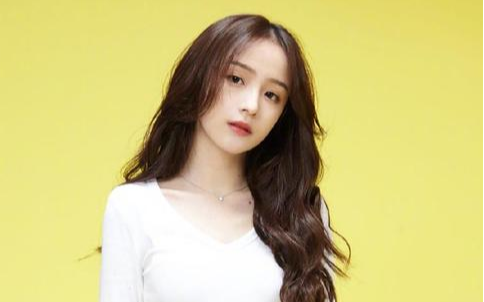 《孤独她呀》尤克里里谱弹唱版 G调附前奏_桃子鱼仔编配_周二珂