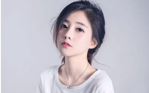 《佛系少女》尤克里里谱弹唱版 G调和弦谱_附前奏_冯提莫