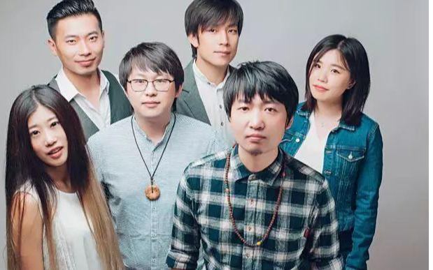 《春风十里》尤克里里谱指弹版 原调六线谱_精选版_鹿先森乐队