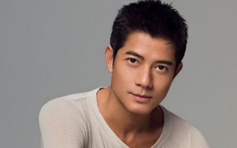 《当我知道你们相爱》尤克里里谱弹唱版 C调简单版_大黄尤克里里编配_郭富城