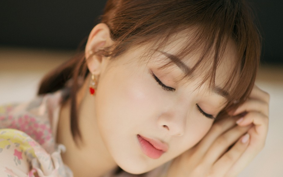 《牛奶面包》尤克里里谱弹唱版 G调和弦谱_闲识音学社编配_杨紫